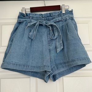 American Eagle denim shorts!